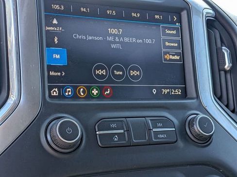 Used 2019 Chevrolet Silverado 1500 RST image 22