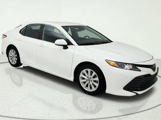 Used 2019 Toyota Camry LE FWD video 1