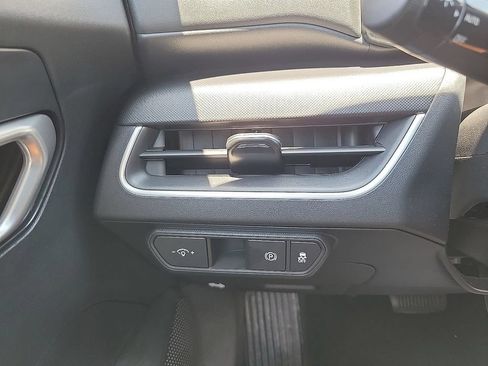 Used 2025 Kia K4 FWD image 14