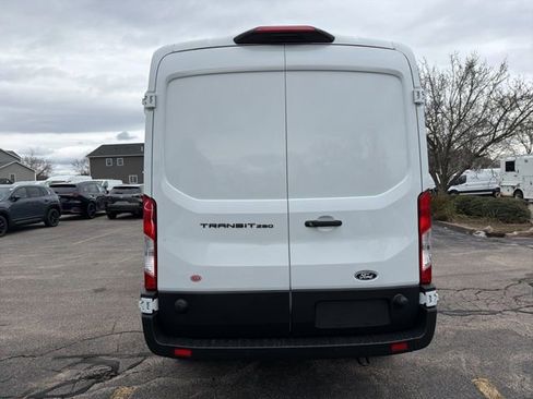 New 2026 Ford Transit 250 148 Medium Roof w/ Load Area Protection Package RWD image 4