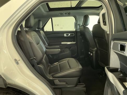 Certified 2023 Ford Explorer XLT w/ Equipment Group 202A AWD/4WD image 29