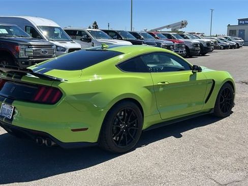 Certified 2020 Ford Mustang Shelby GT350 w/ Technology Package RWD image 3