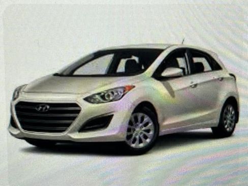 Used 2016 Hyundai Elantra GT FWD image 1