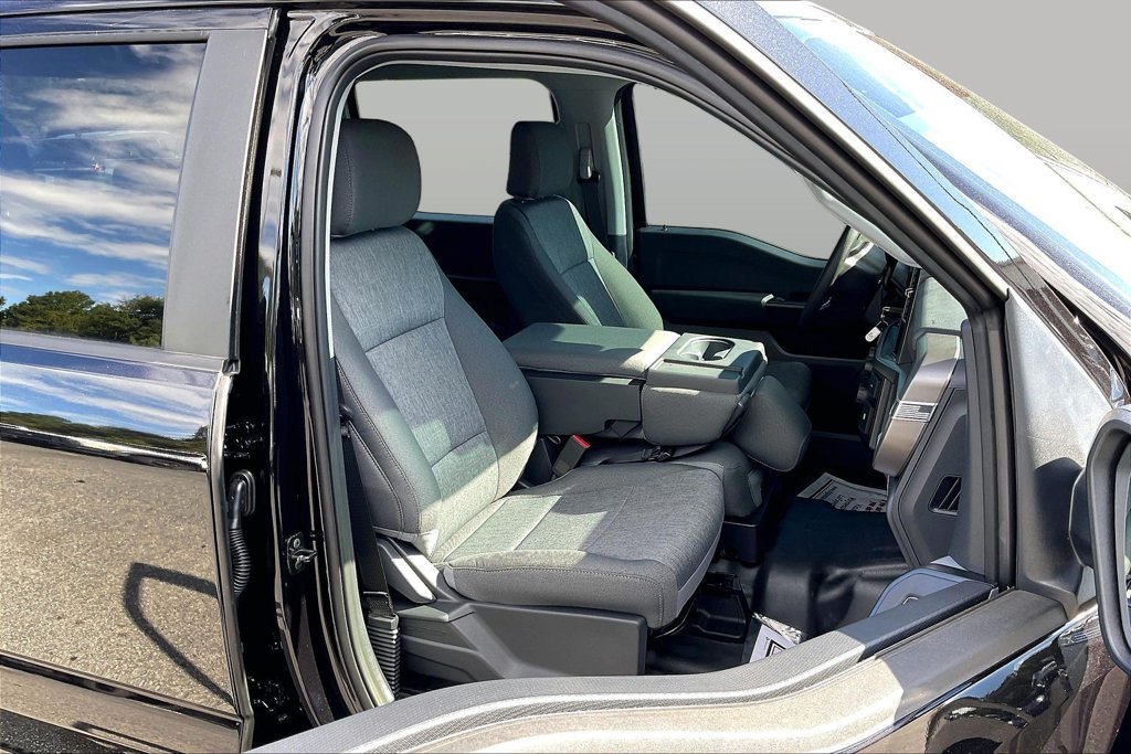New 2026 Ford F150 XL RWD image 8