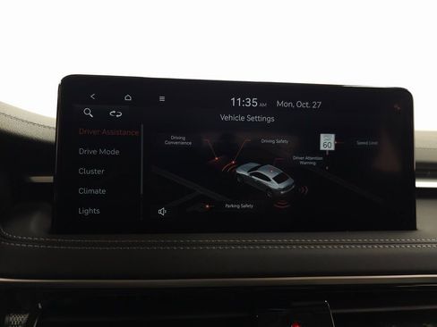 Used 2026 Genesis G70 2.5T image 18