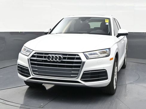 Used 2018 Audi Q5 2.0T Premium Plus w/ Premium Plus Package AWD/4WD image 8