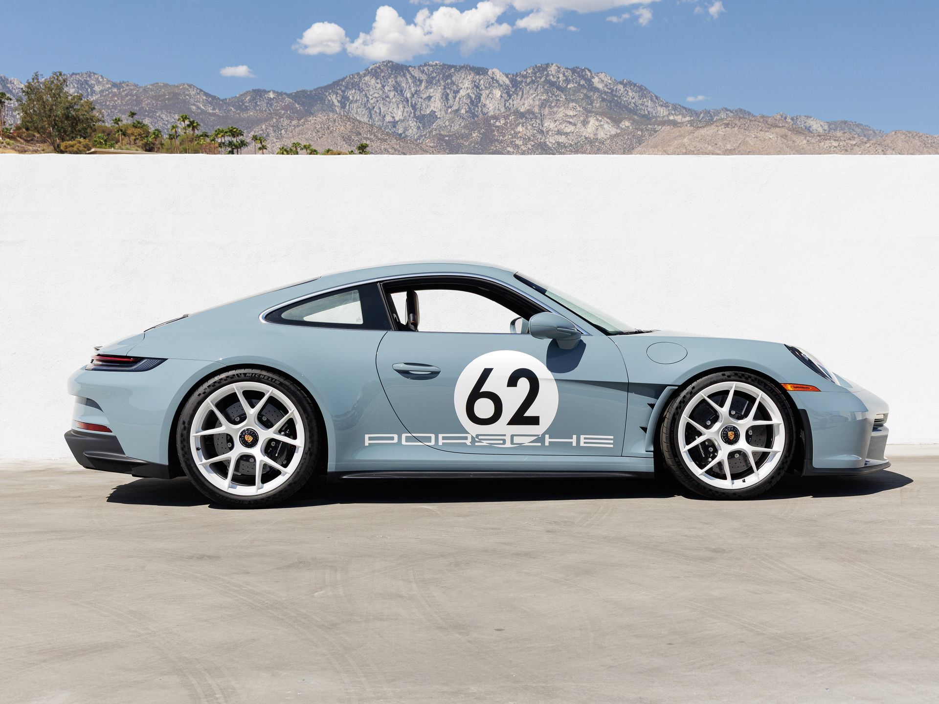 Certified 2024 Porsche 911 GT3 RS RWD image 8