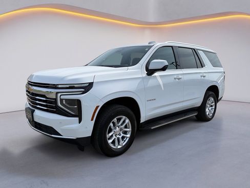 Used 2025 Chevrolet Tahoe LT AWD/4WD image 7