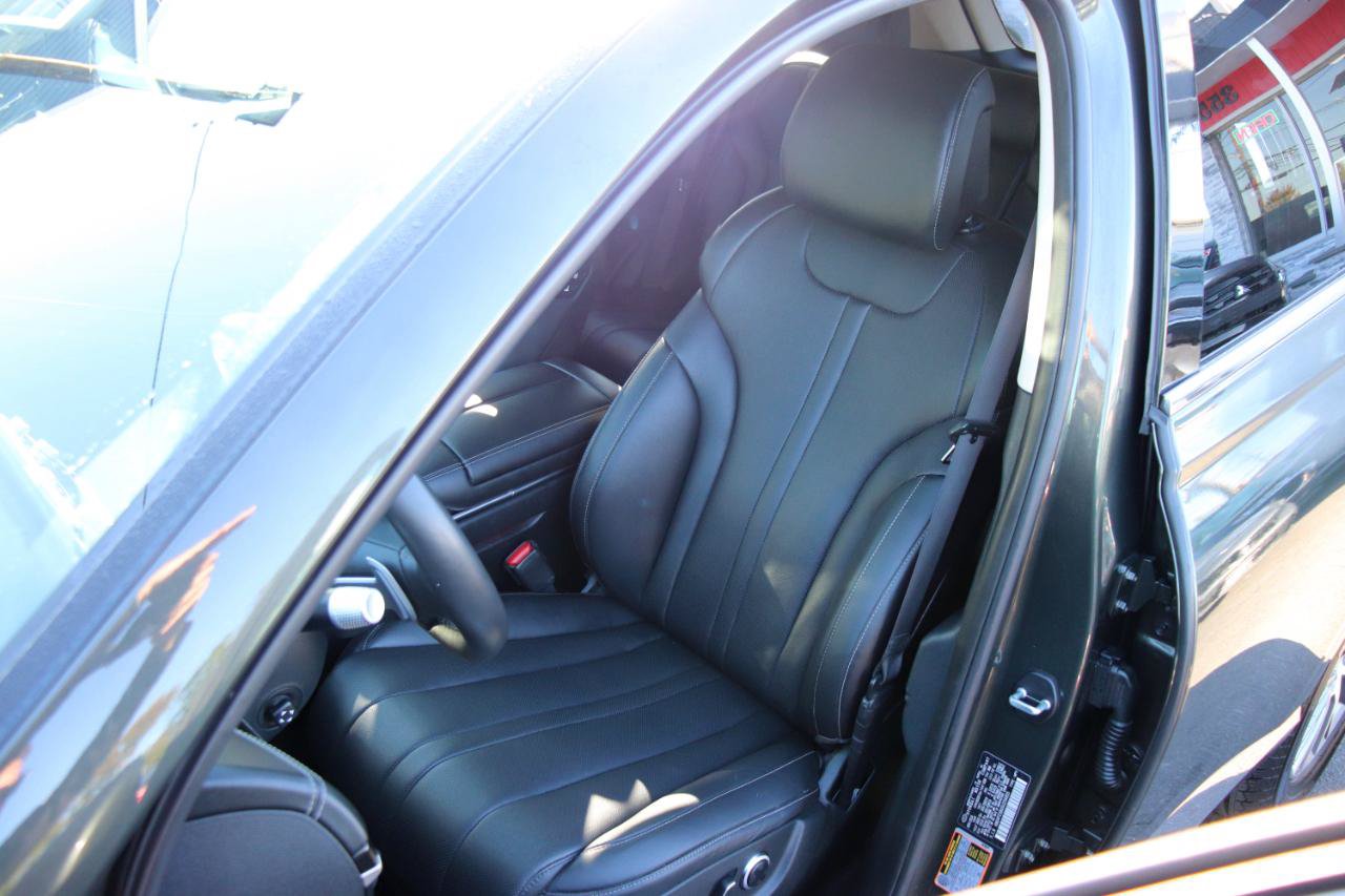 Used 2025 Genesis GV80 2.5T Standard AWD/4WD image 11