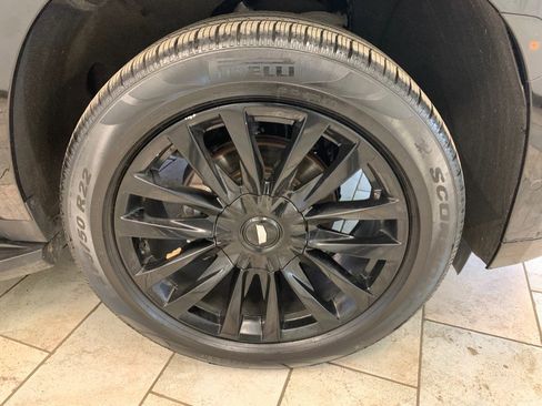 Used 2023 Cadillac Escalade Premium Luxury w/ Performance Package AWD/4WD image 11