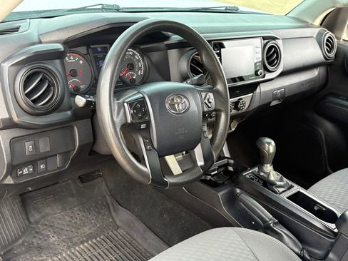 Used 2020 Toyota Tacoma SR w/ SR Convenience Package image 14