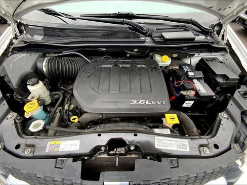 Used 2014 Dodge Grand Caravan American Value Package FWD image 29