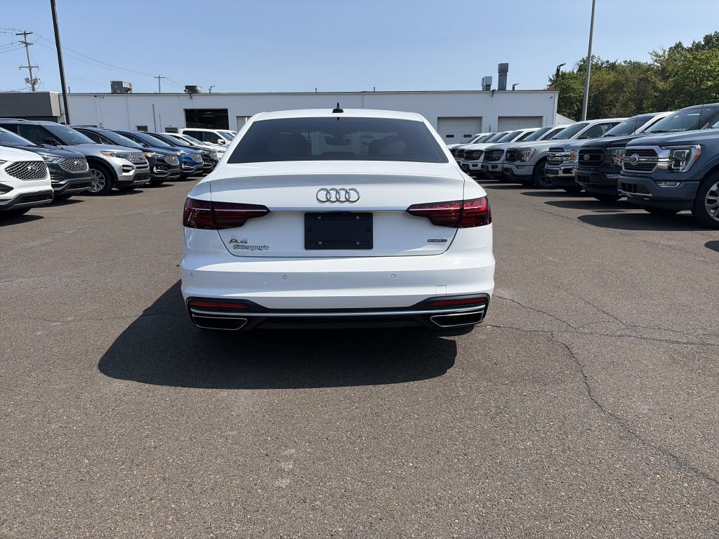 Used 2024 Audi A4 2.0T Premium w/ Convenience Package AWD/4WD image 4