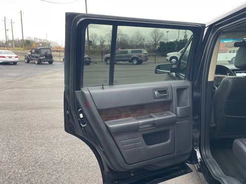 Used 2019 Ford Flex Limited image 16