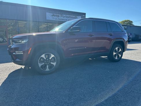 Used 2023 Jeep Grand Cherokee image 14