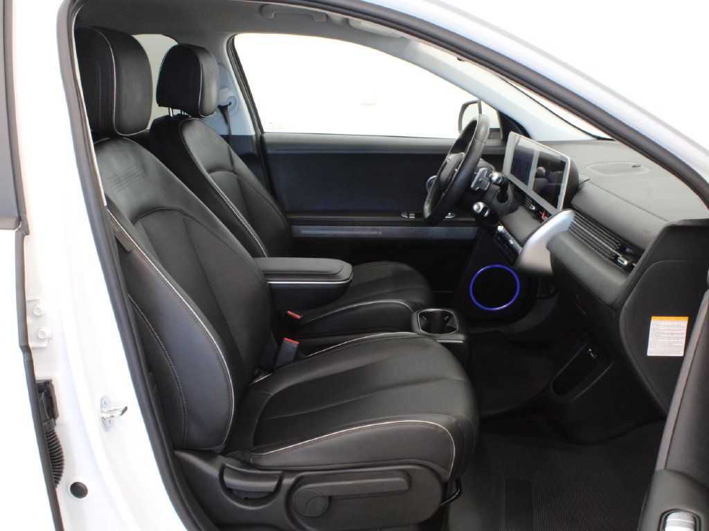 Used 2023 Hyundai Ioniq 5 SEL RWD image 16