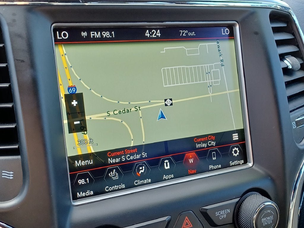 Used 2018 Jeep Grand Cherokee Limited AWD/4WD image 18