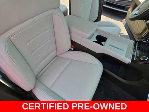 Used 2025 Hyundai Santa Fe Calligraphy AWD/4WD image 10