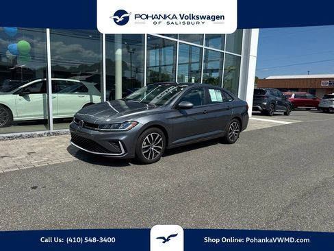 Used 2025 Volkswagen Jetta SE w/ Sunroof Package FWD image 1