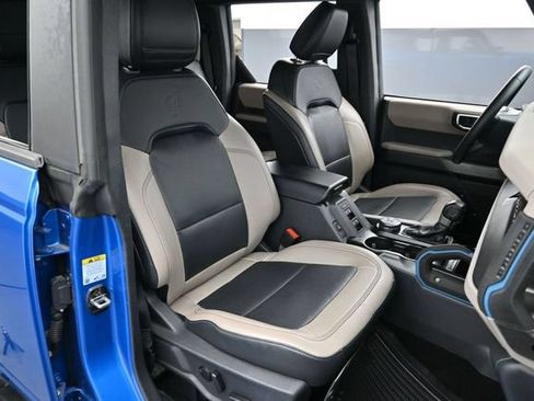 Used 2022 Ford Bronco Wildtrak AWD/4WD image 31