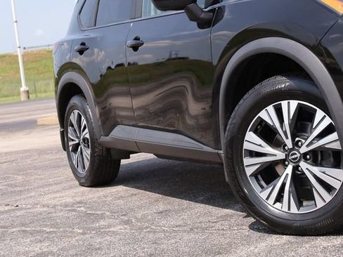 Certified 2023 Nissan Rogue SV w/ SV Premium B Package AWD/4WD image 3