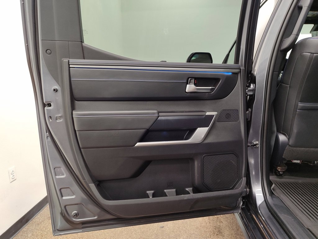 Used 2023 Toyota Tundra Platinum AWD/4WD image 19