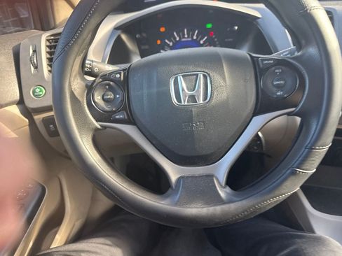 Used 2012 Honda Civic LX image 2