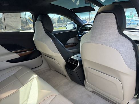 Used 2022 Lucid Air Grand Touring AWD/4WD image 24