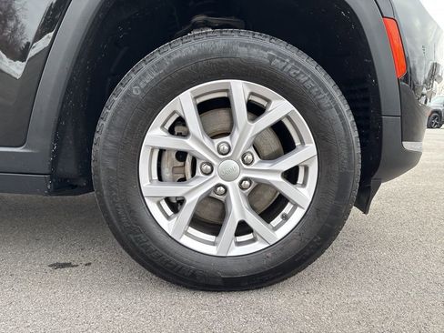 Used 2022 Jeep Grand Cherokee L Limited image 25