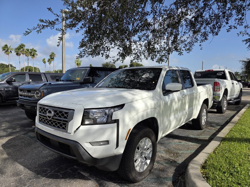 Used 2024 Nissan Frontier SV w/ SV Convenience Package AWD/4WD image 3