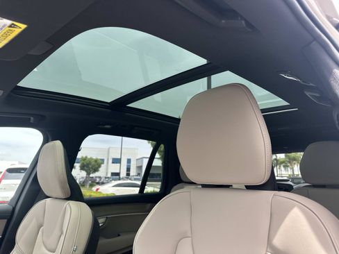 New 2026 Volvo XC90 T8 Plus w/ Protection Package Premier AWD/4WD image 25