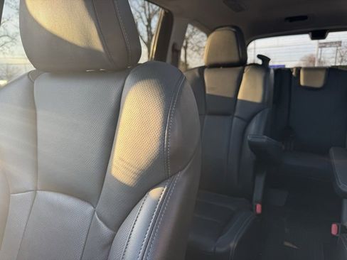 Used 2021 Subaru Ascent Touring image 18