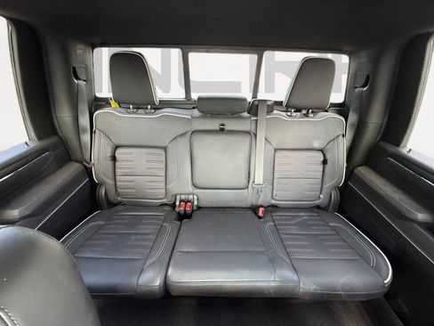 Used 2024 GMC Sierra 2500 AT4X w/ AT4X AEV Edition AWD/4WD image 18