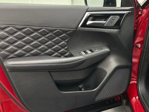 New 2026 Nissan Rogue Platinum image 16