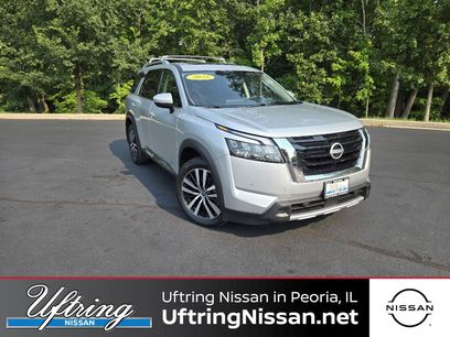 Used 2025 Nissan Pathfinder Platinum