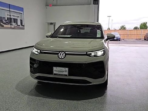 New 2026 Volkswagen Tiguan SEL R-Line AWD/4WD image 4