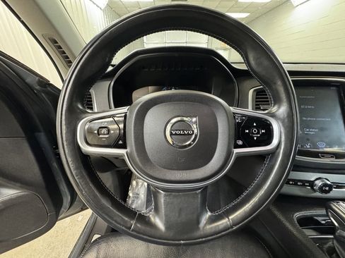 Used 2018 Volvo XC90 T5 Momentum w/ Convenience Package image 36