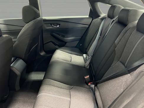 Used 2025 Honda Accord Sport image 27