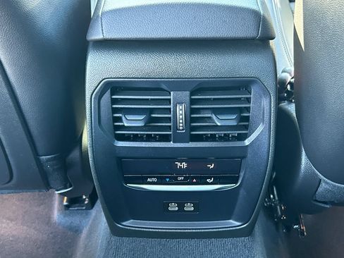 Used 2023 BMW 330i Sedan w/ Parking Assistance Package RWD image 33