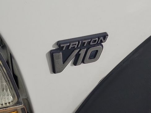 Used 2001 Ford F350 XL image 6