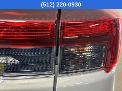 Used 2026 Subaru Outback Touring AWD/4WD image 33