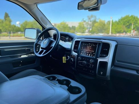 Used 2016 RAM 1500 Big Horn RWD image 16