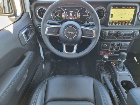 Certified 2023 Jeep Wrangler Unlimited Rubicon 4xe w/ Steel Bumper Group image 32