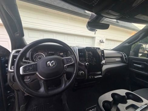 Used 2024 RAM 2500 Big Horn w/ Night Edition AWD/4WD image 12