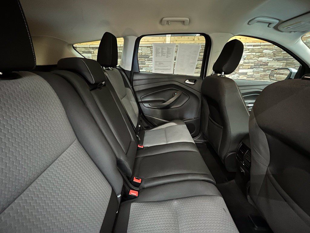 Used 2019 Ford Escape SE AWD/4WD image 36
