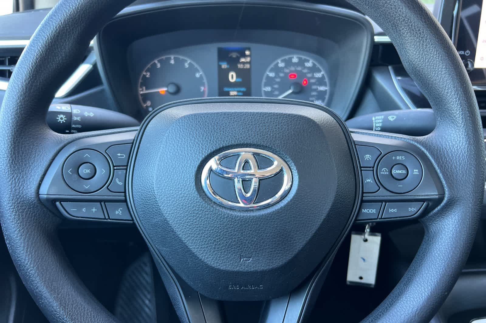 Used 2023 Toyota Corolla LE FWD image 22