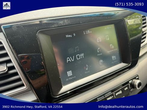 Used 2018 Kia Niro LX FWD image 19