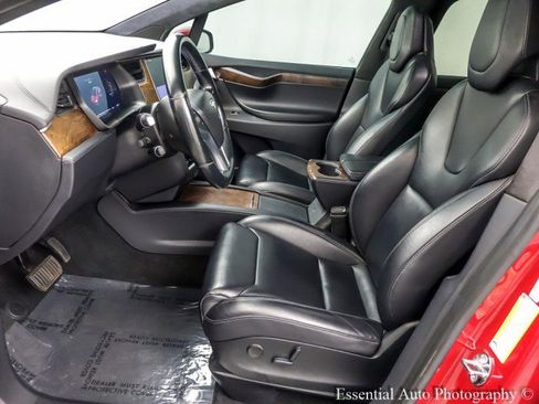 Used 2018 Tesla Model X 75D image 12