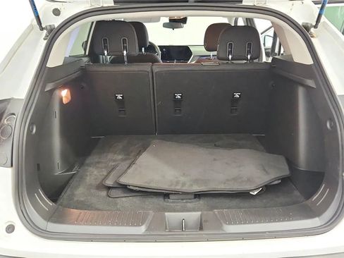 Used 2024 Chevrolet Trax LS w/ LS Convenience Package FWD image 19