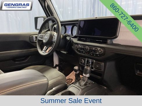 Used 2025 Jeep Wrangler Unlimited Sahara w/ Safety Group AWD/4WD image 42